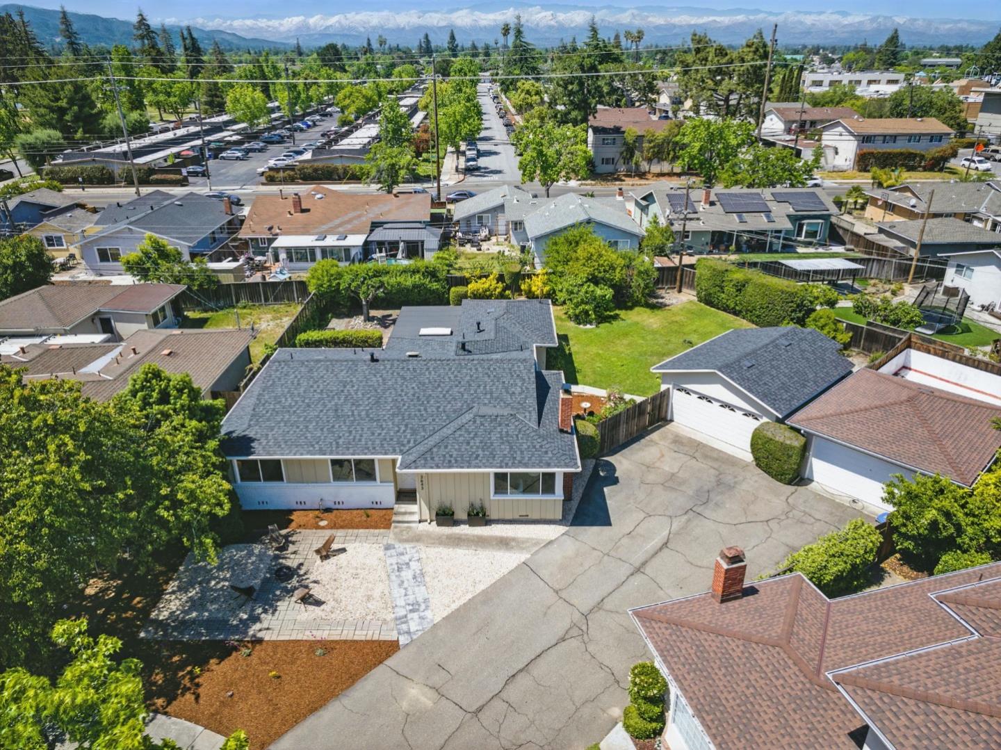 3643 Justine DR