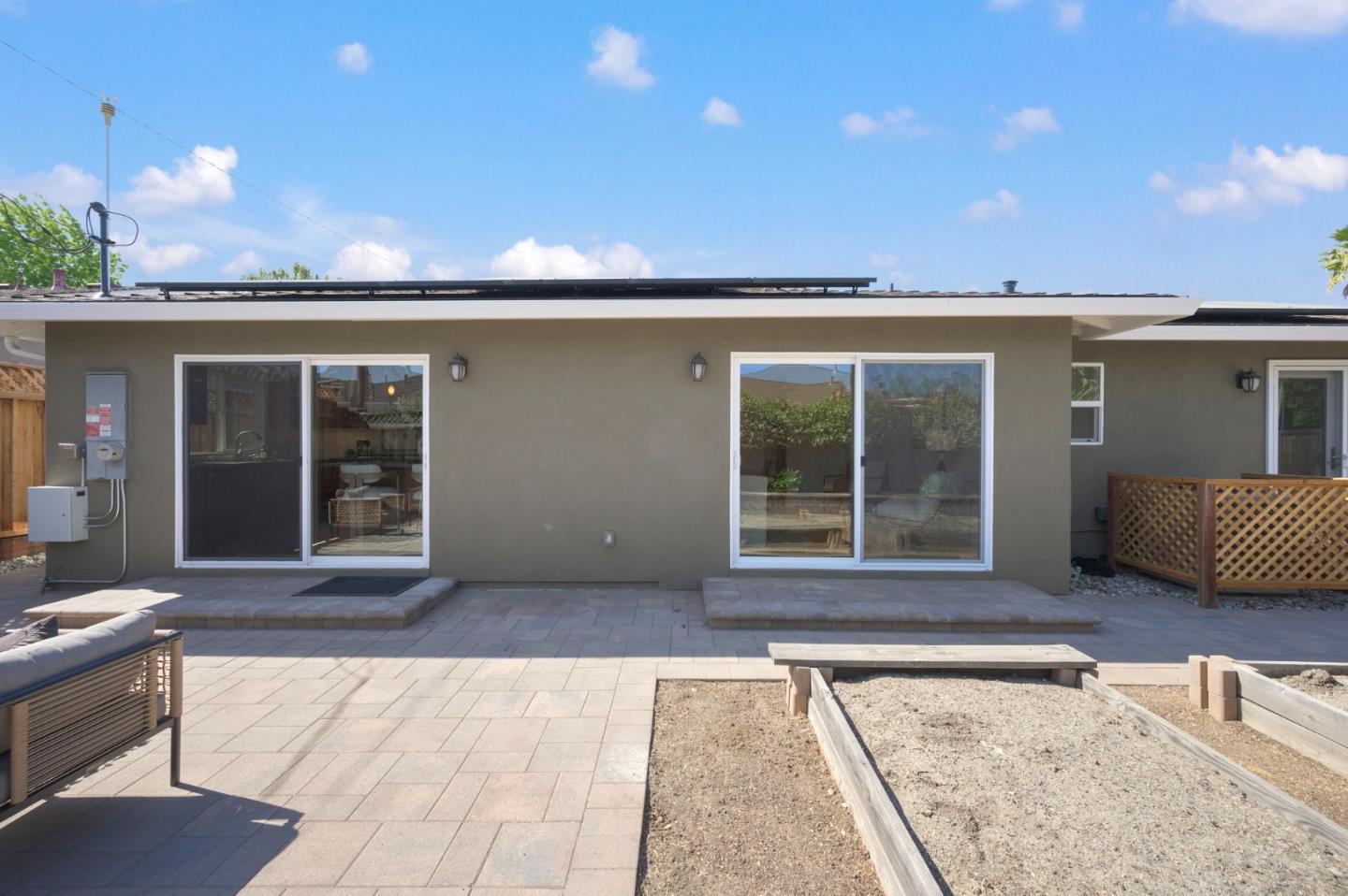 1682 Noreen Drive