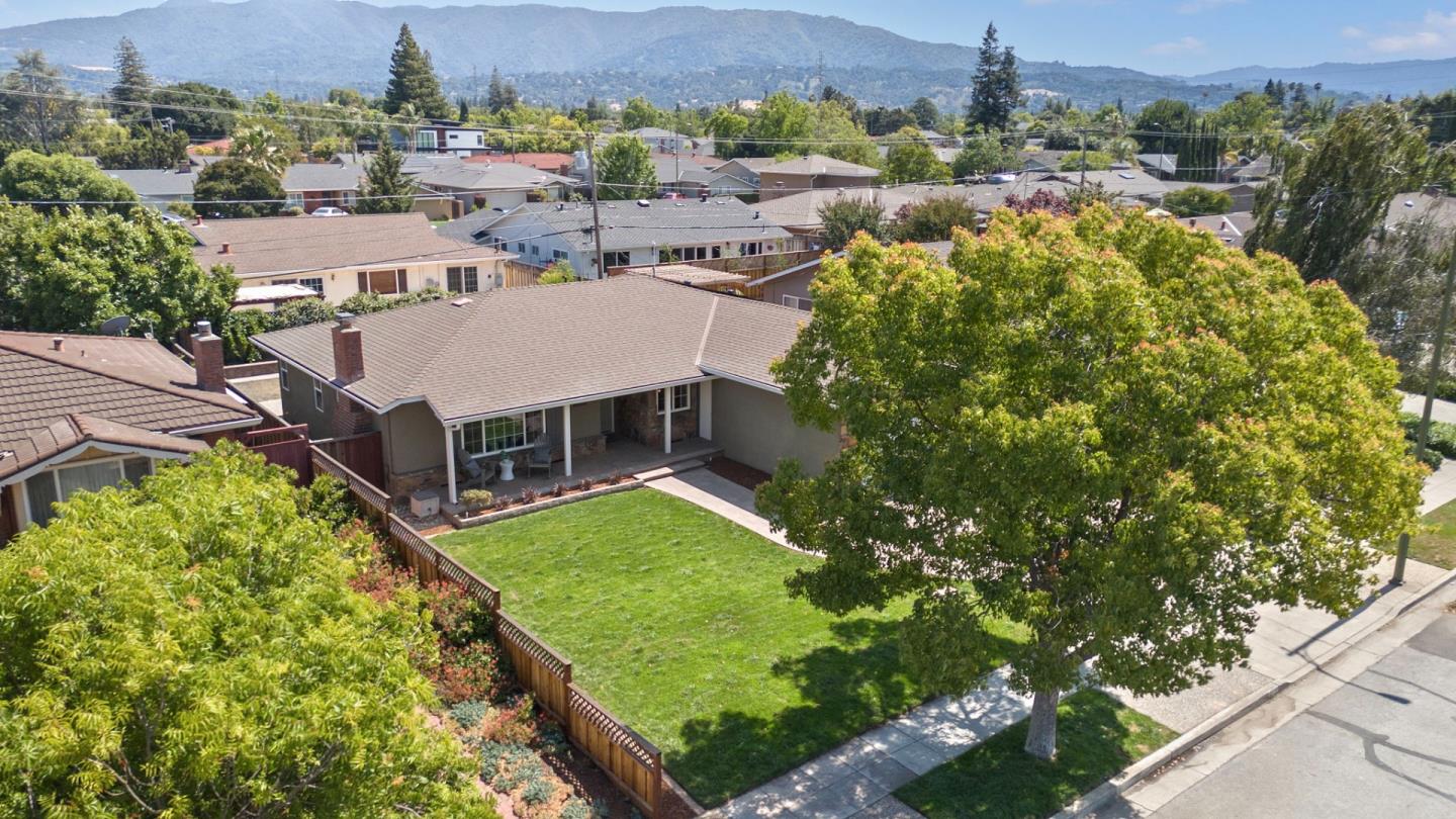 1682 Noreen Drive