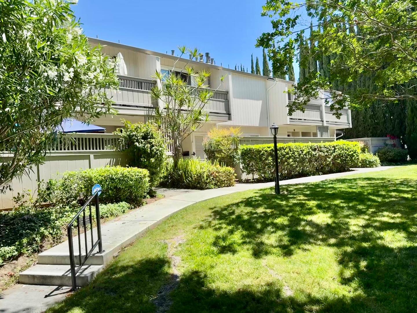 655 Garland Avenue