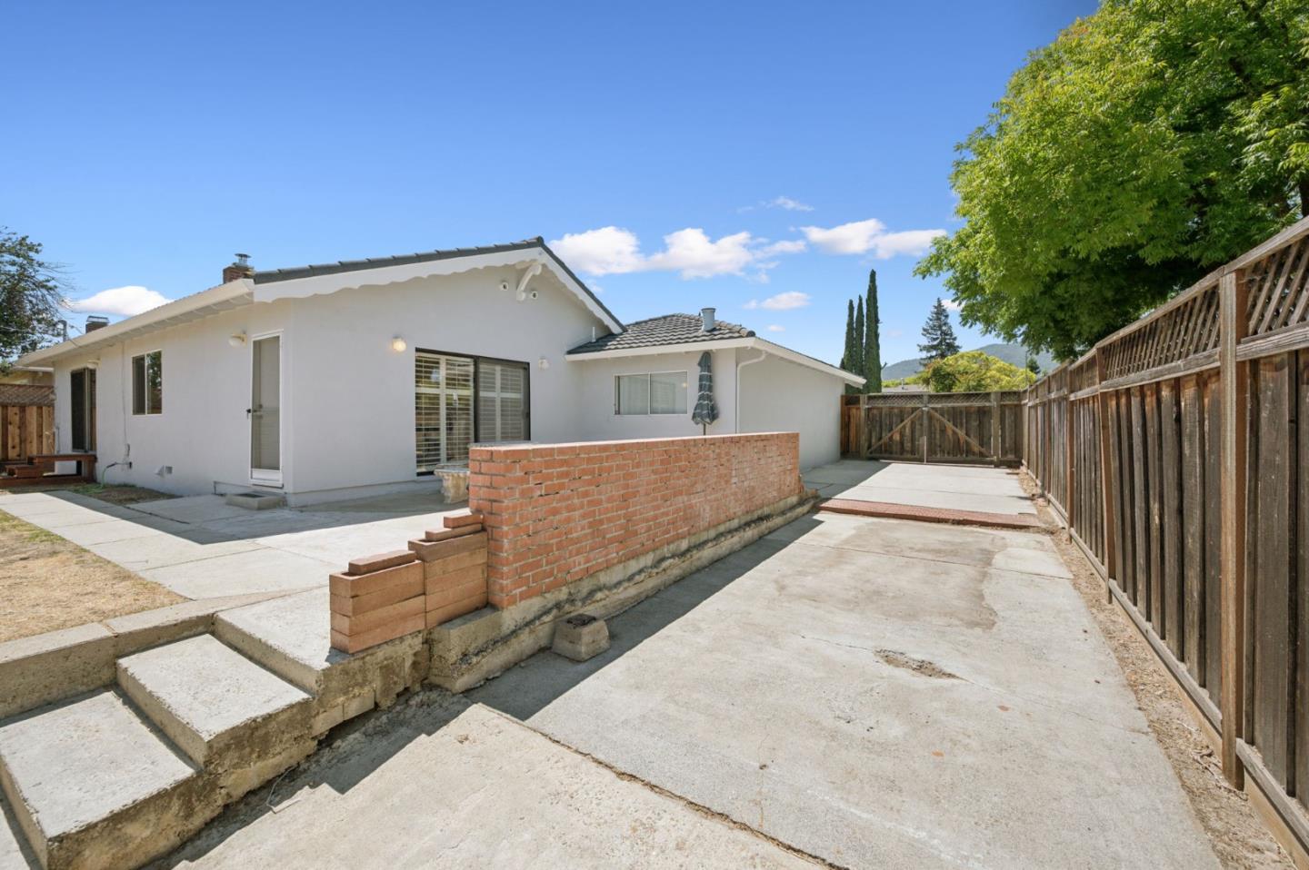 1639 Blossom Hill Road
