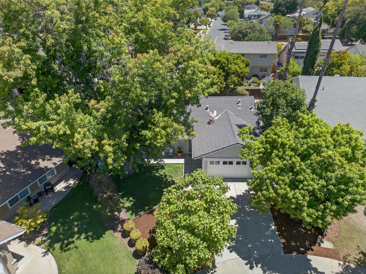 6340 Sponson Court