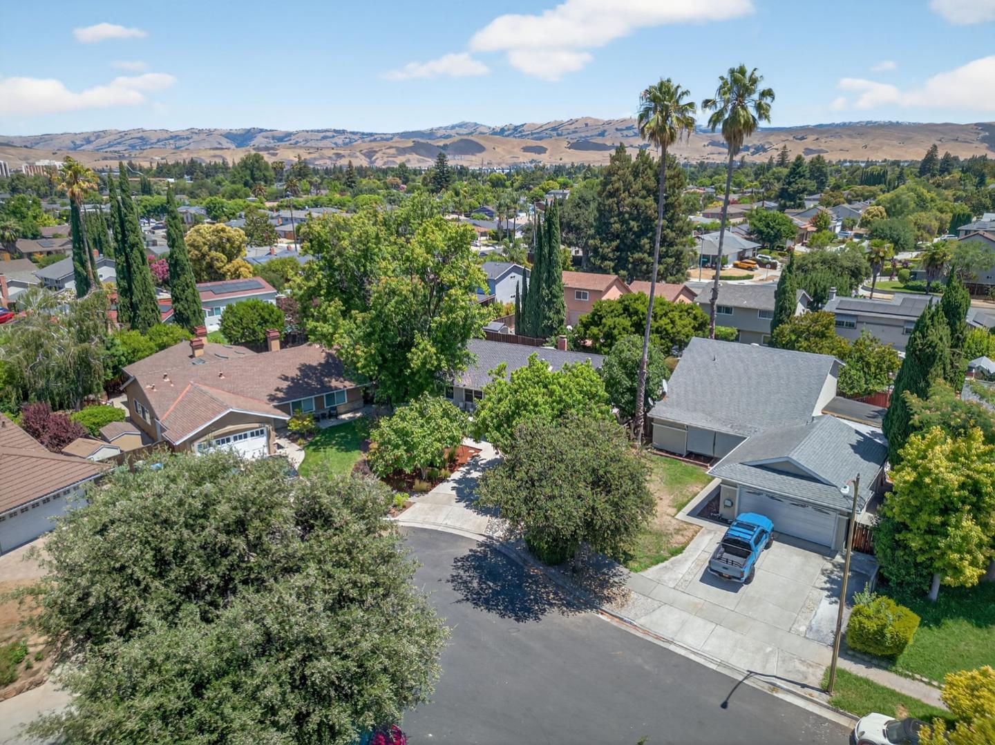 6340 Sponson Court