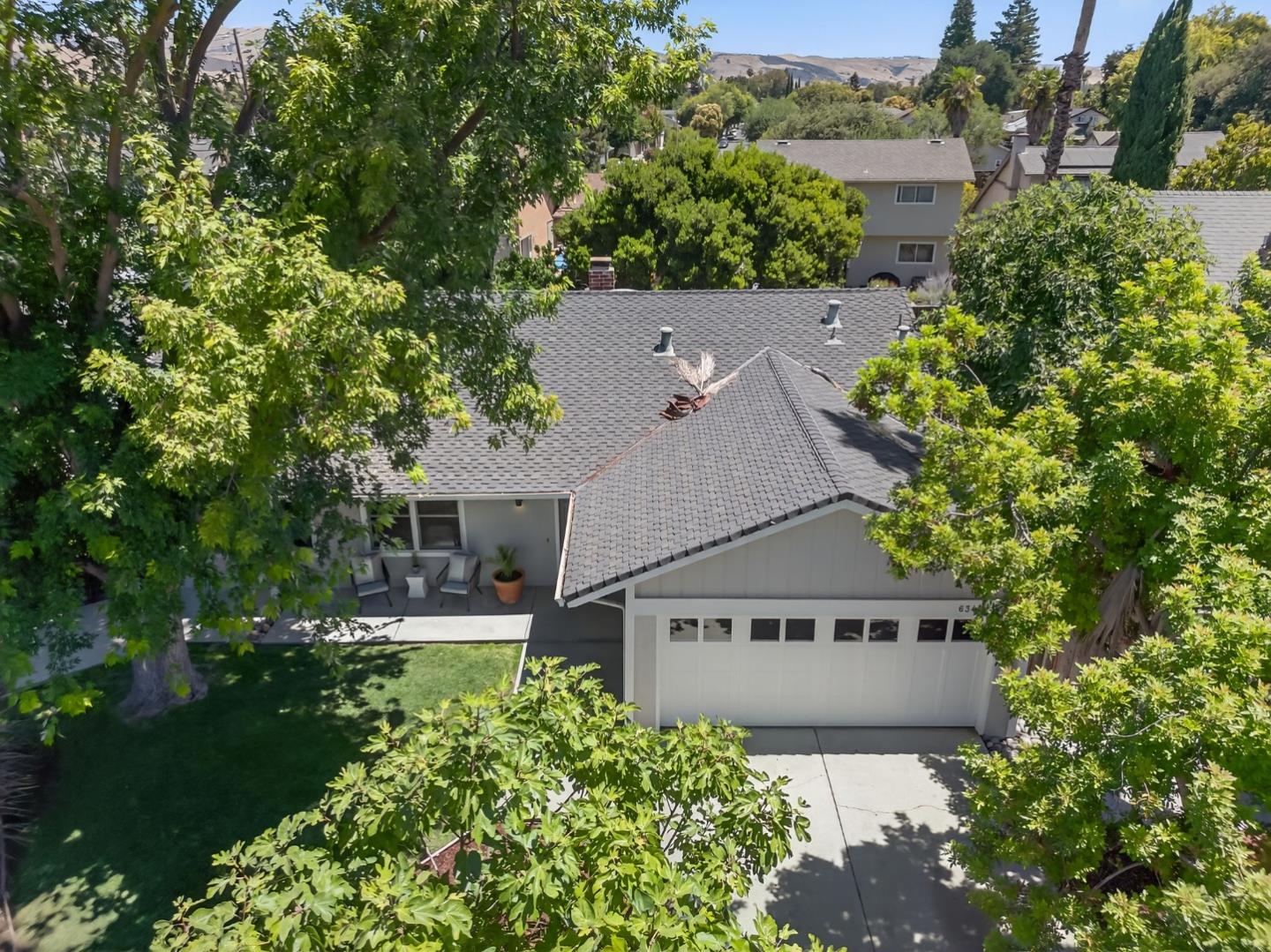 6340 Sponson Court