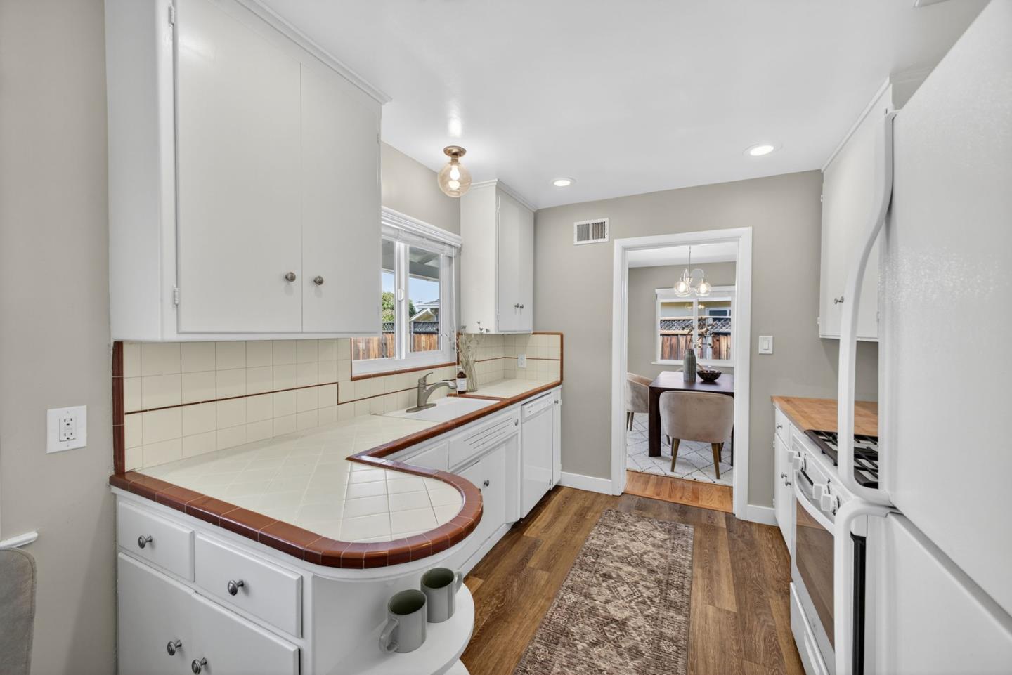 1737 Blackford Lane