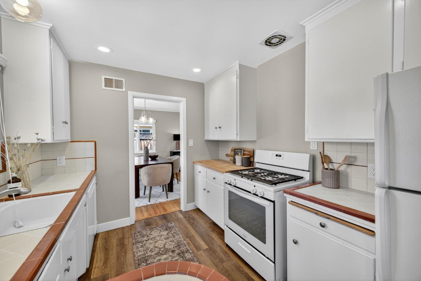 1737 Blackford Lane
