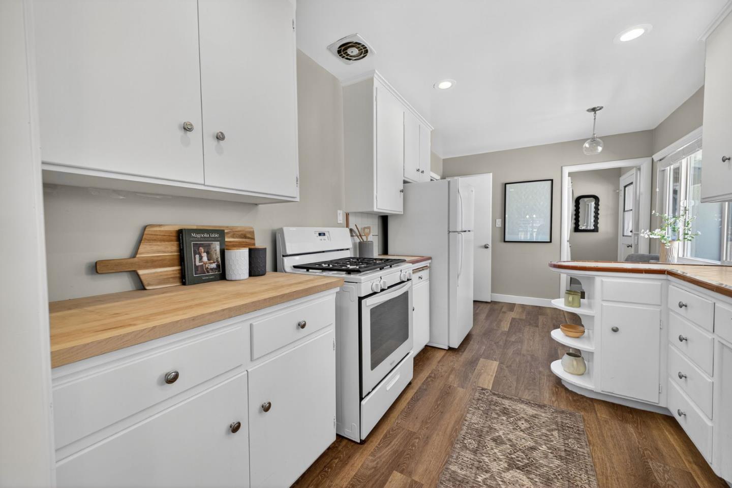 1737 Blackford Lane