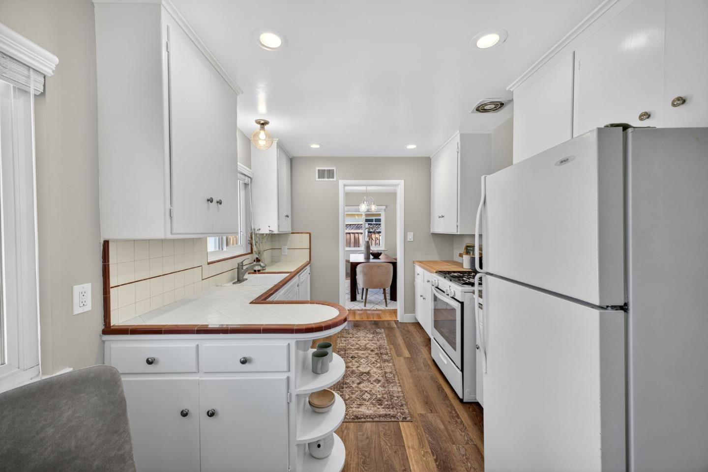 1737 Blackford Lane