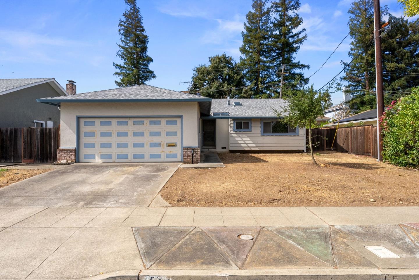 1579 Heron Avenue