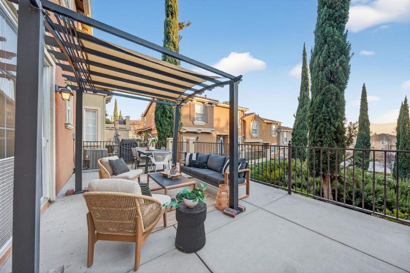 416 Tower Hill Avenue