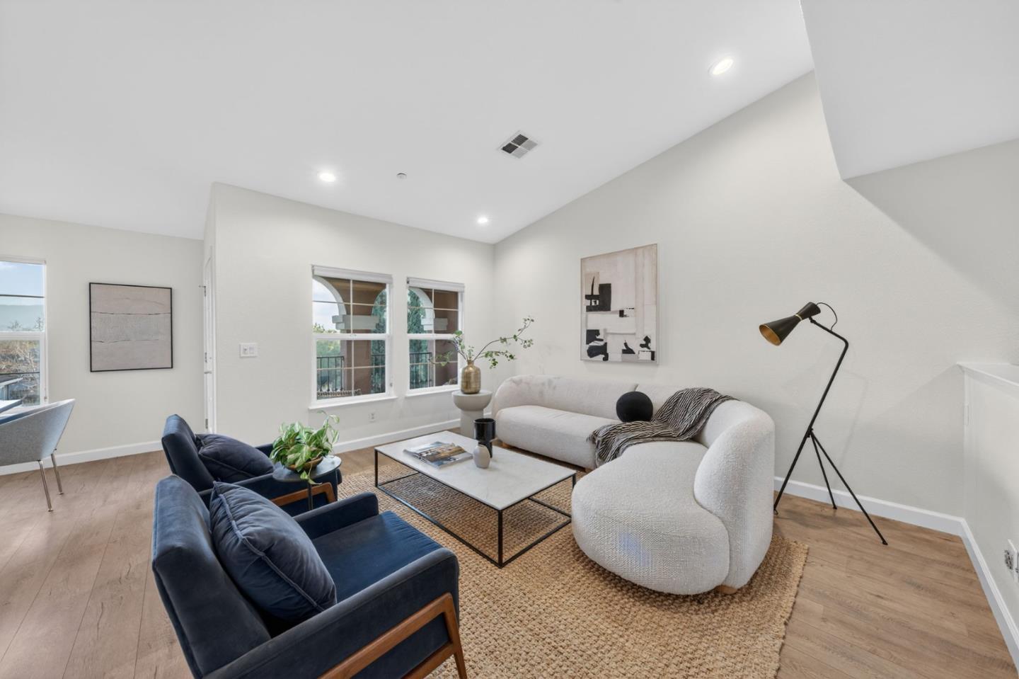 416 Tower Hill Avenue