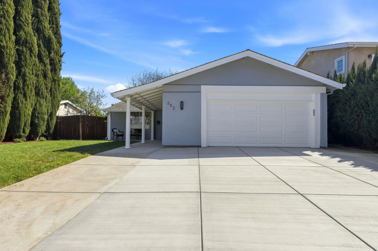 252 Vineyard Drive