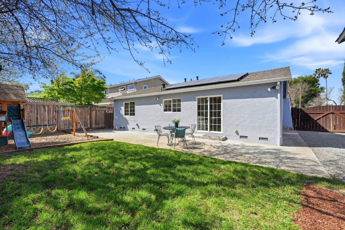 252 Vineyard Drive