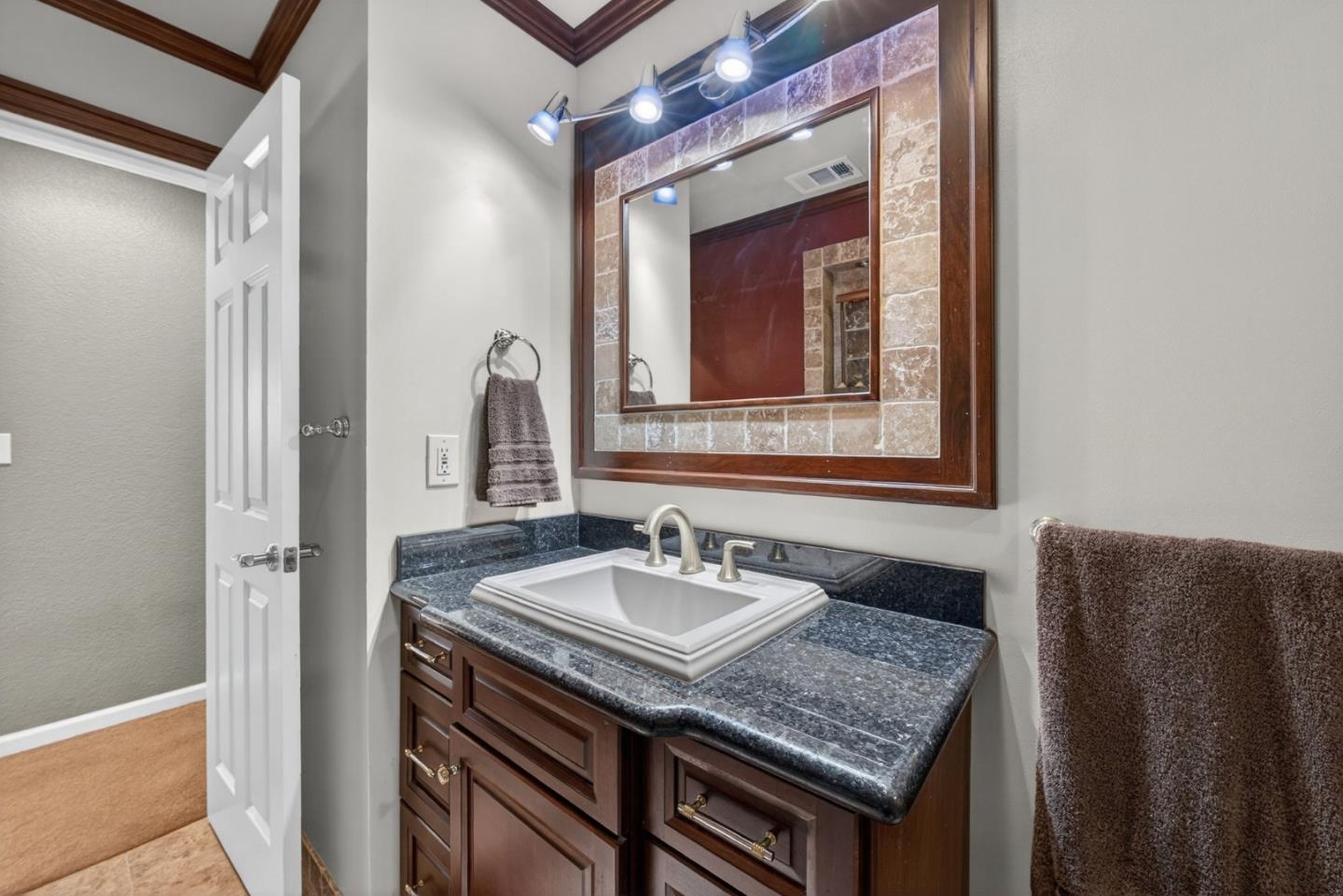 3950 Meridian Avenue