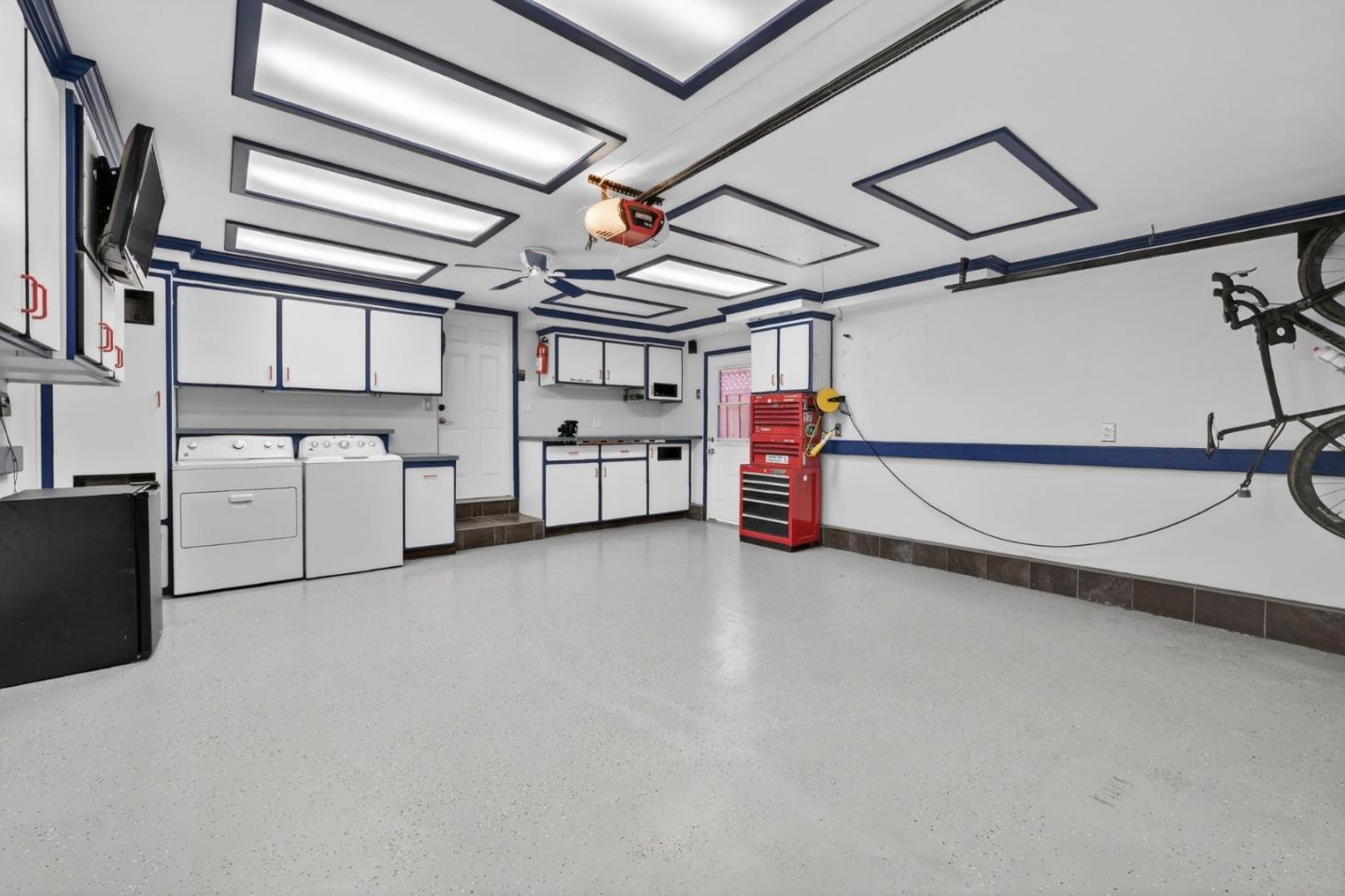 3950 Meridian Avenue