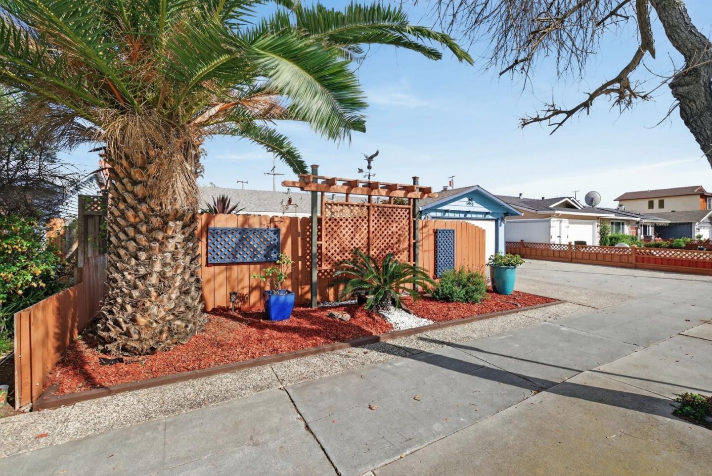 3950 Meridian Avenue