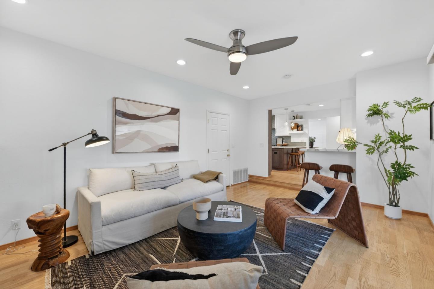 4012 Laurelglen Court