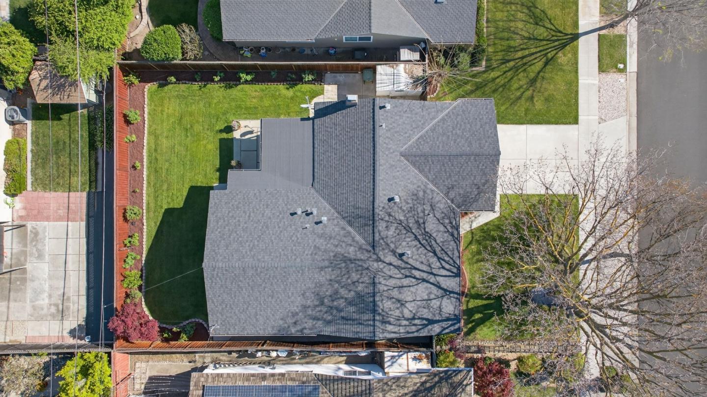 4012 Laurelglen Court