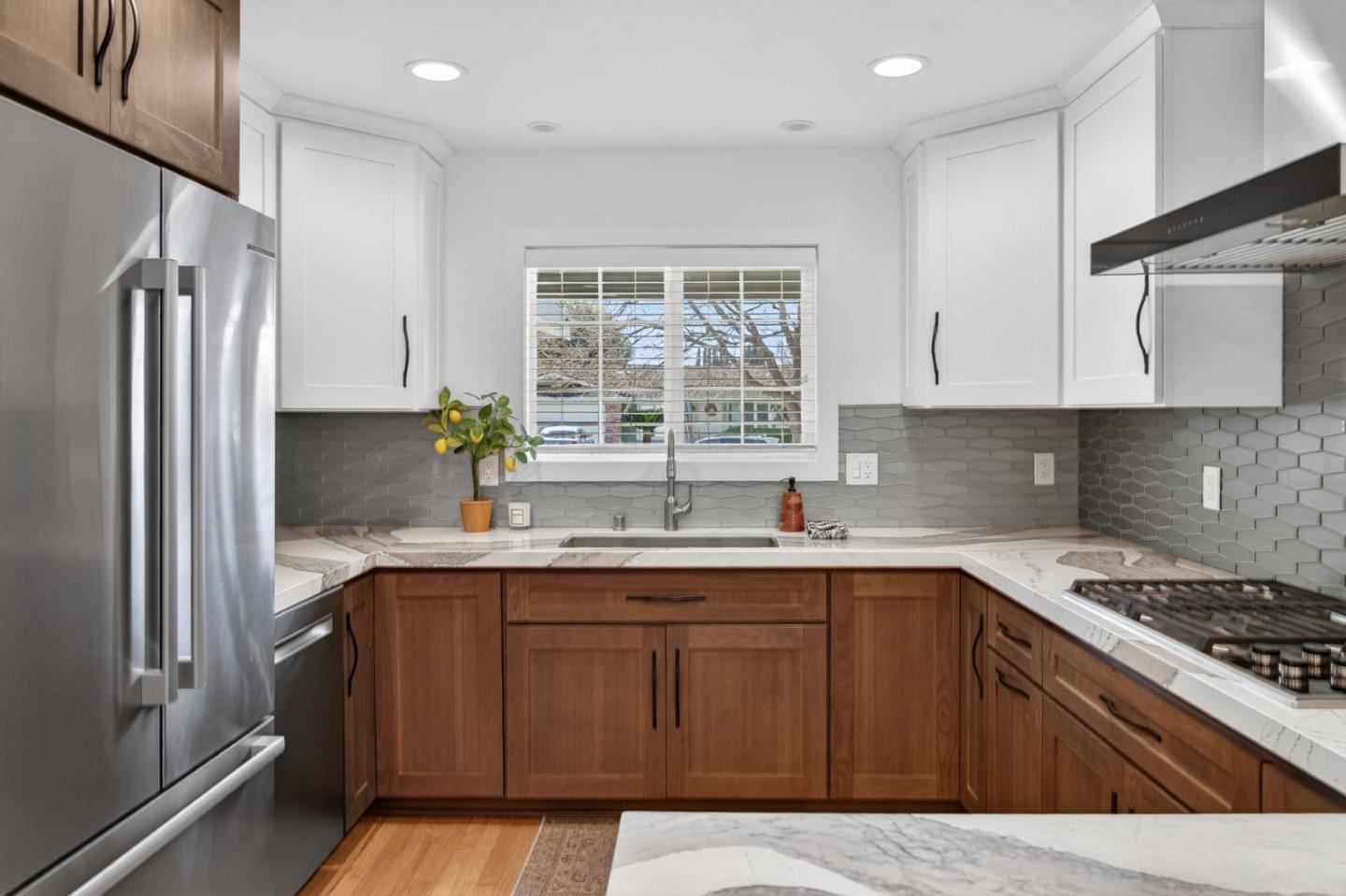 4012 Laurelglen Court