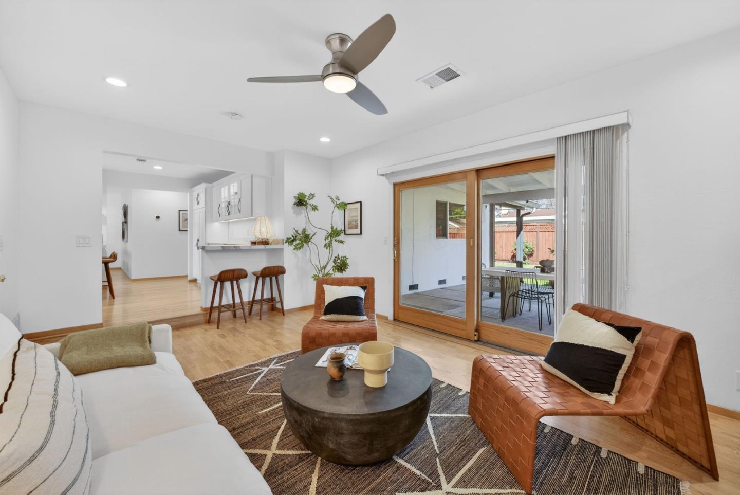 4012 Laurelglen Court