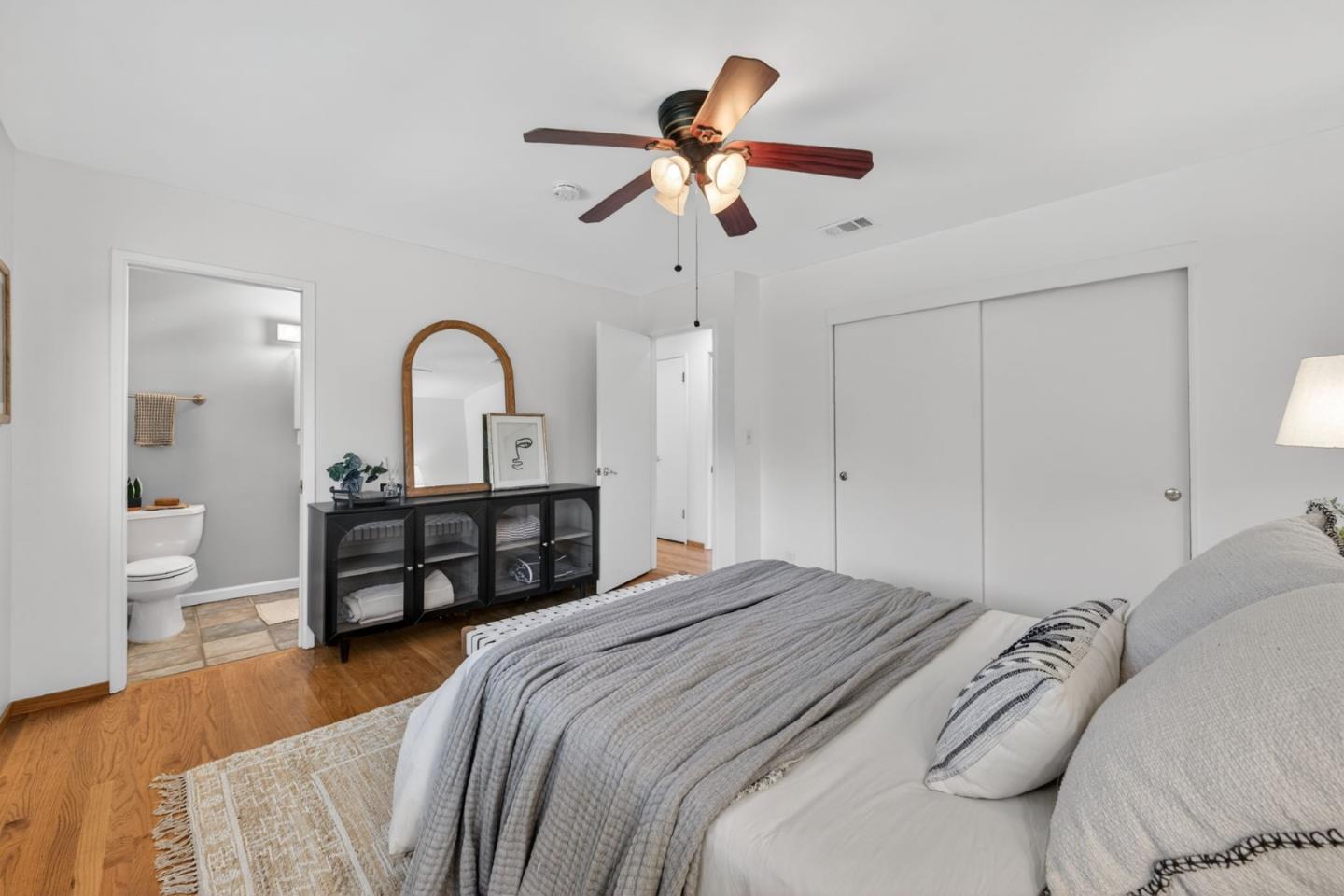 4012 Laurelglen Court