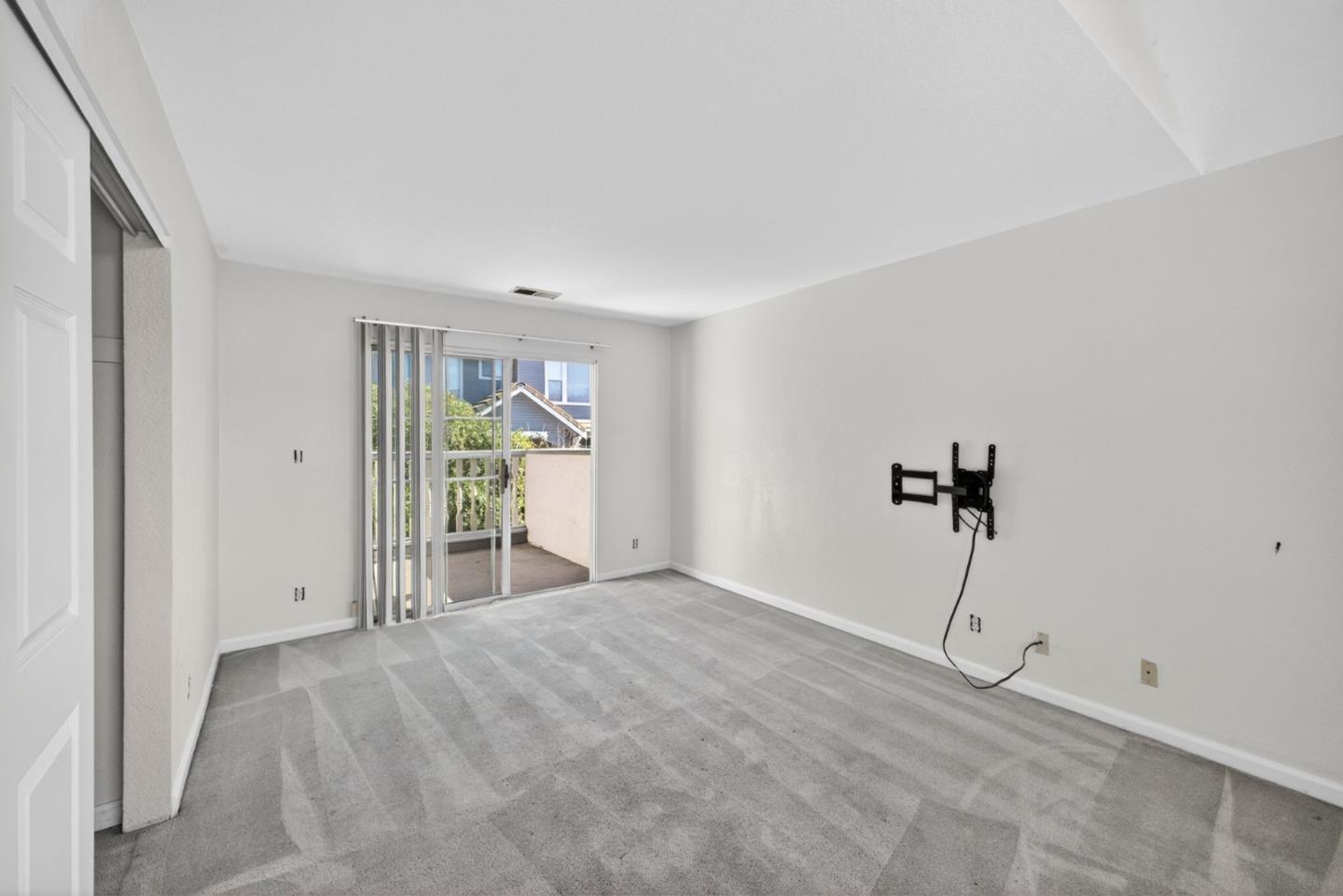 1074 Almaden Village Lane