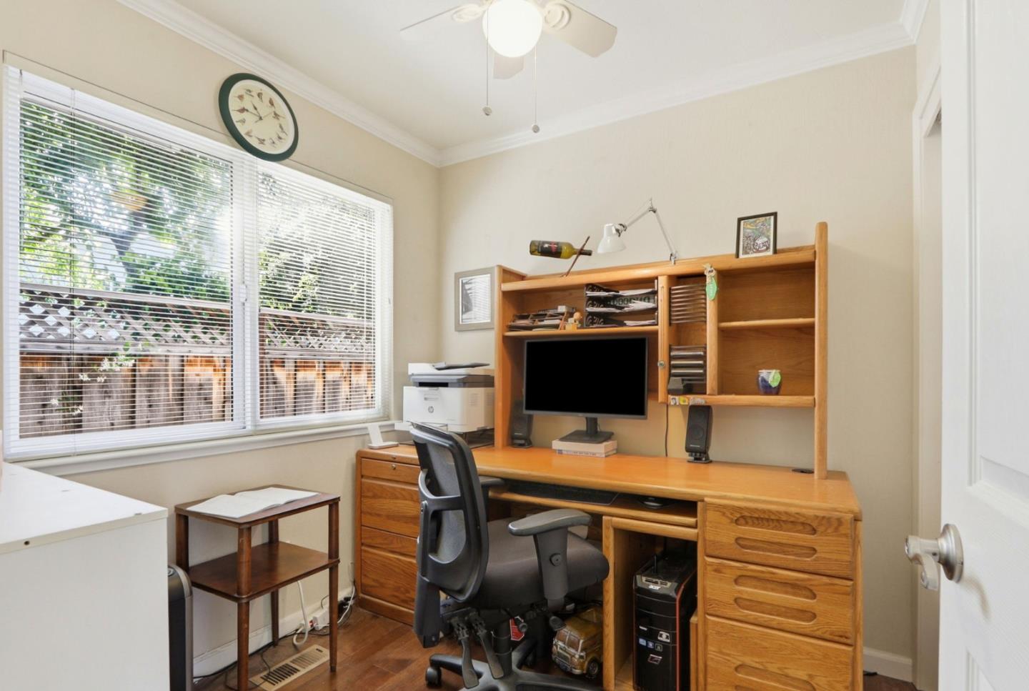 1407 Redmond AVE