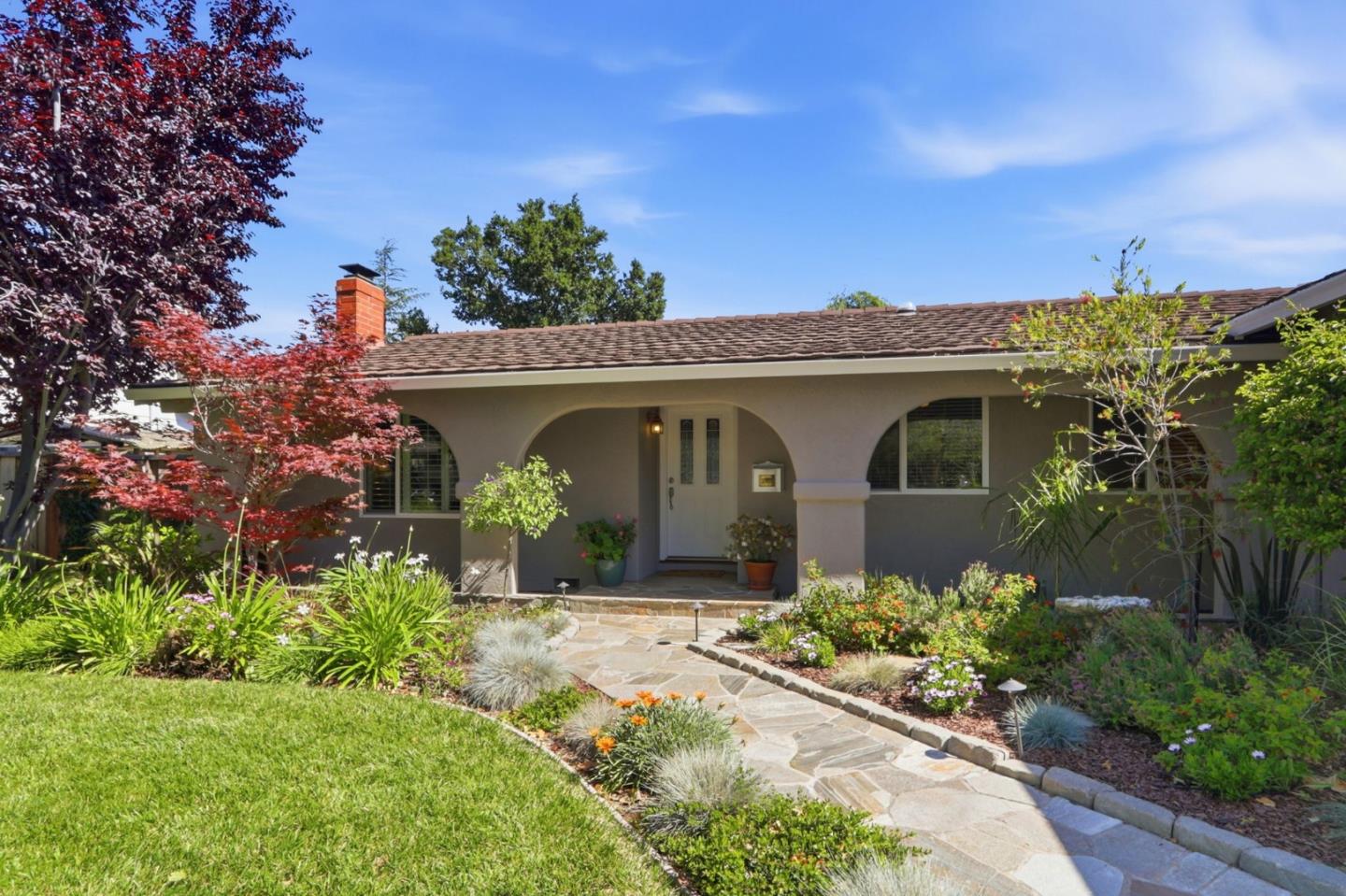 1407 Redmond AVE