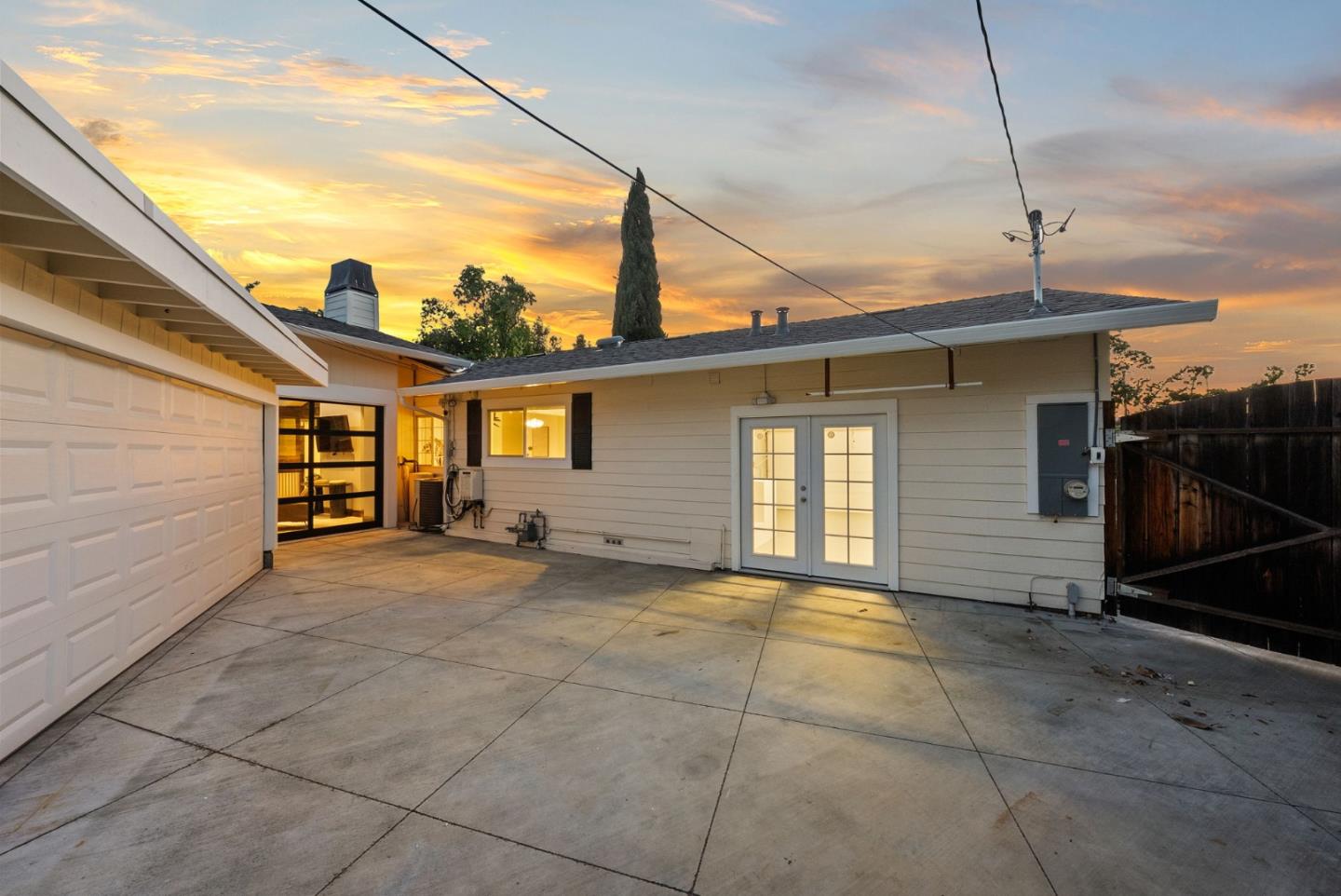 1716 Lollie Court