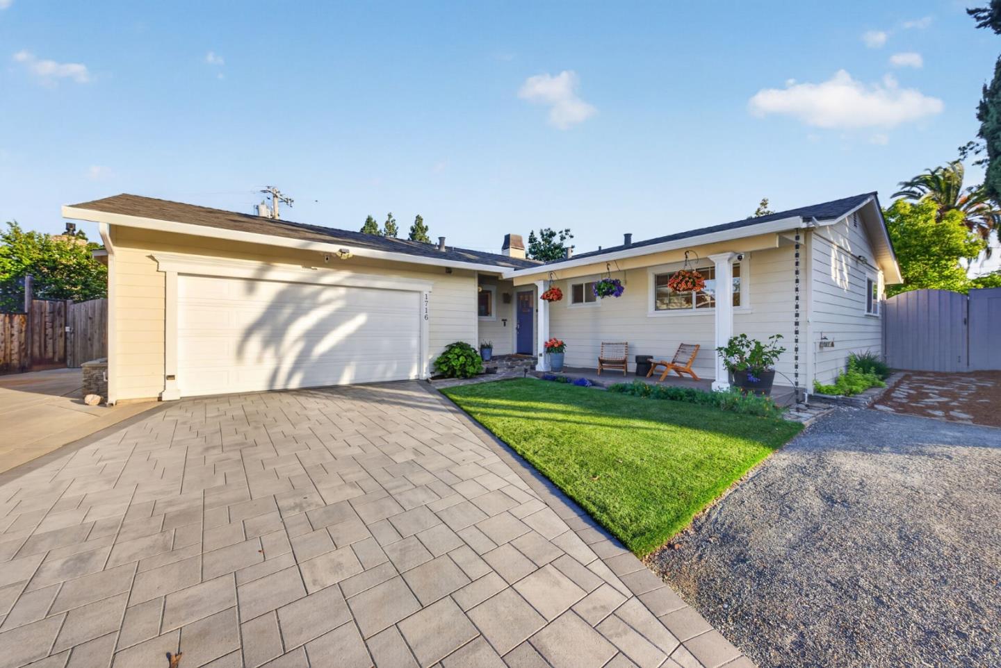 1716 Lollie Court