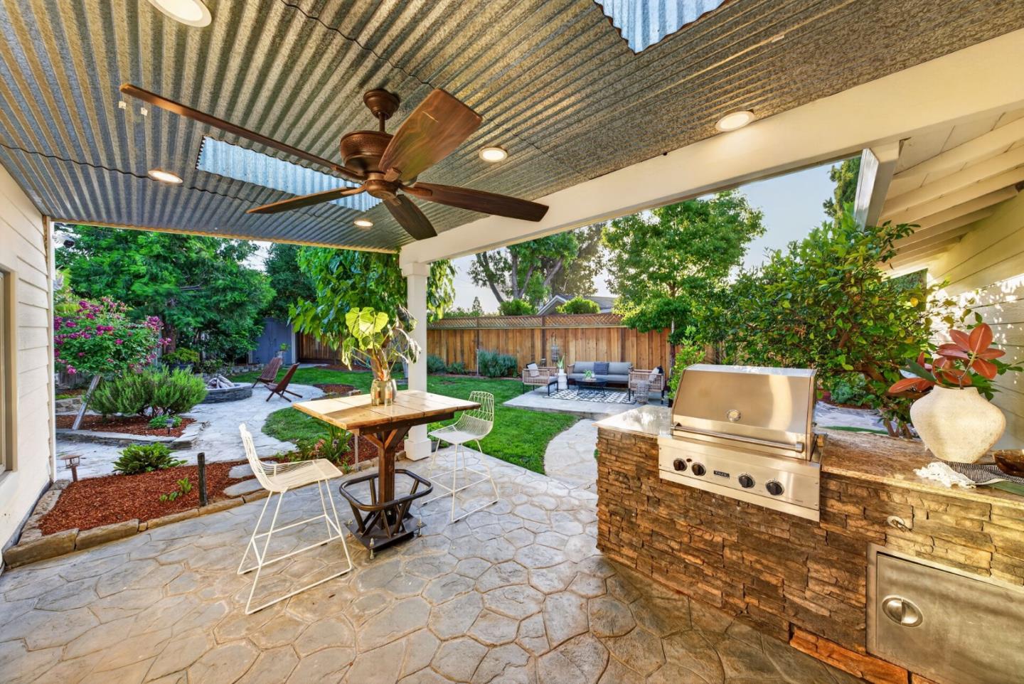 1716 Lollie Court