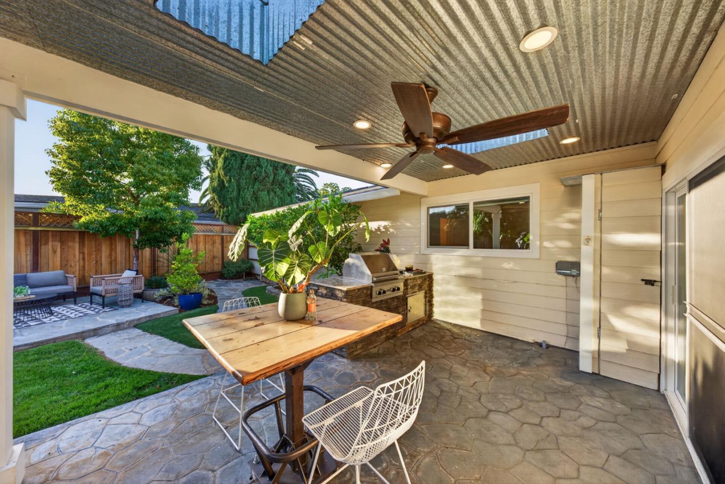 1716 Lollie Court