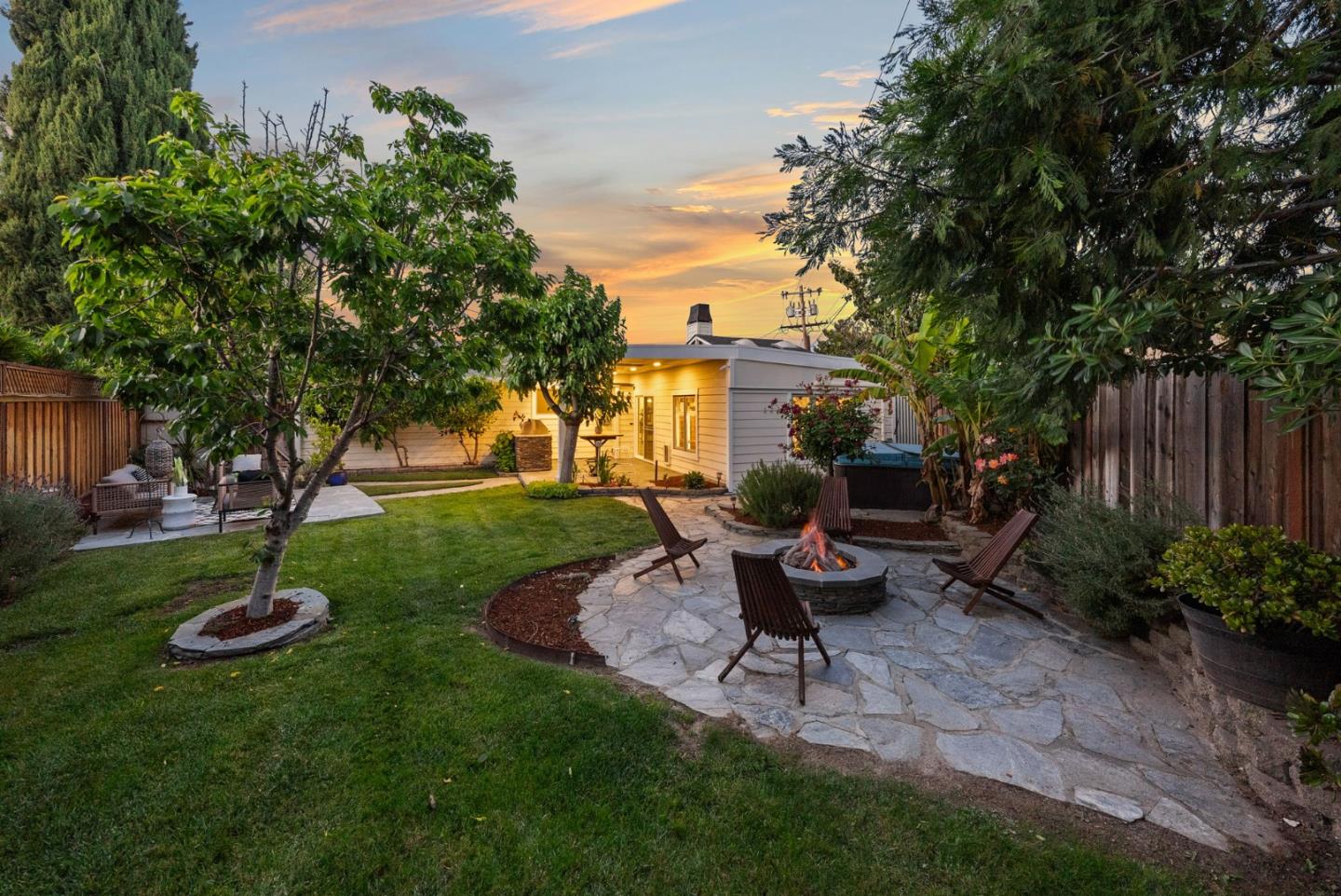 1716 Lollie Court