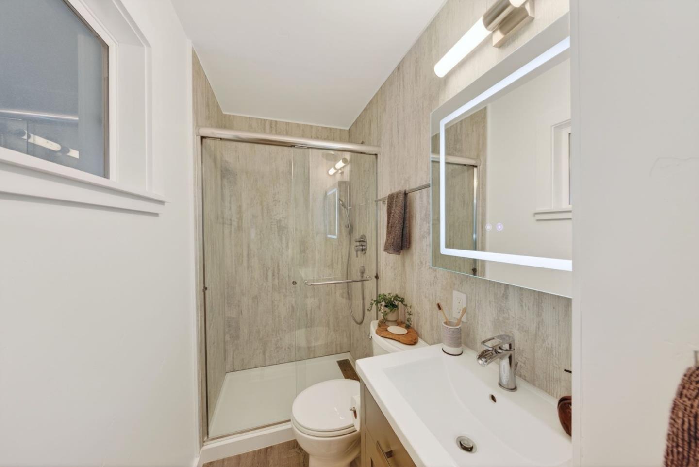 1716 Lollie Court