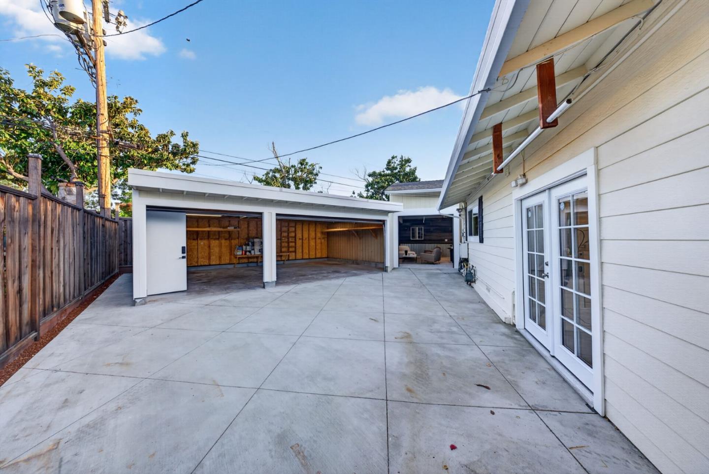 1716 Lollie Court