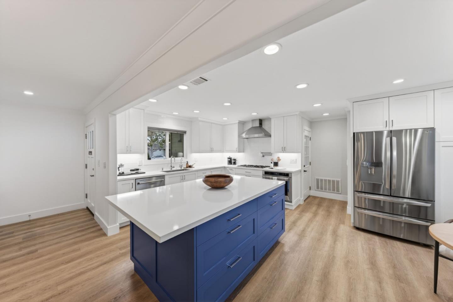 1716 Lollie Court