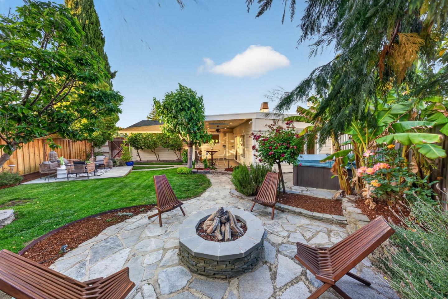1716 Lollie Court