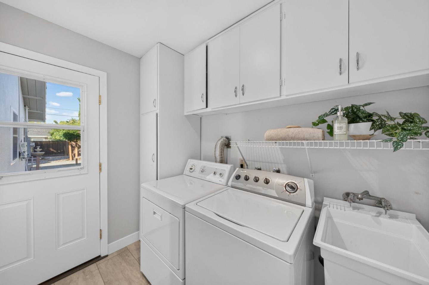 3562 Woodford Drive