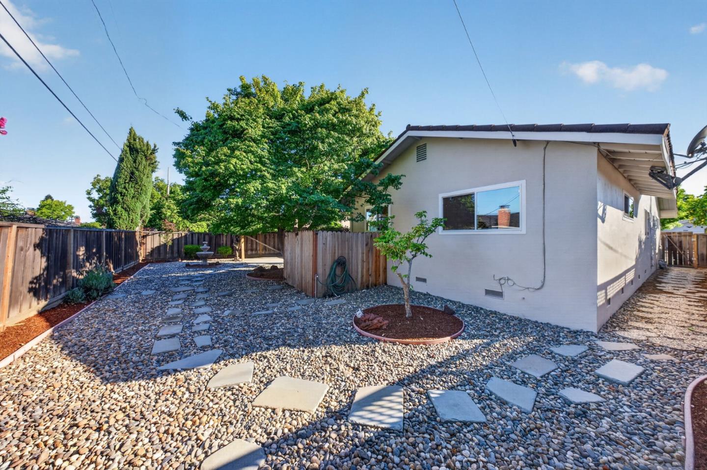 3562 Woodford Drive