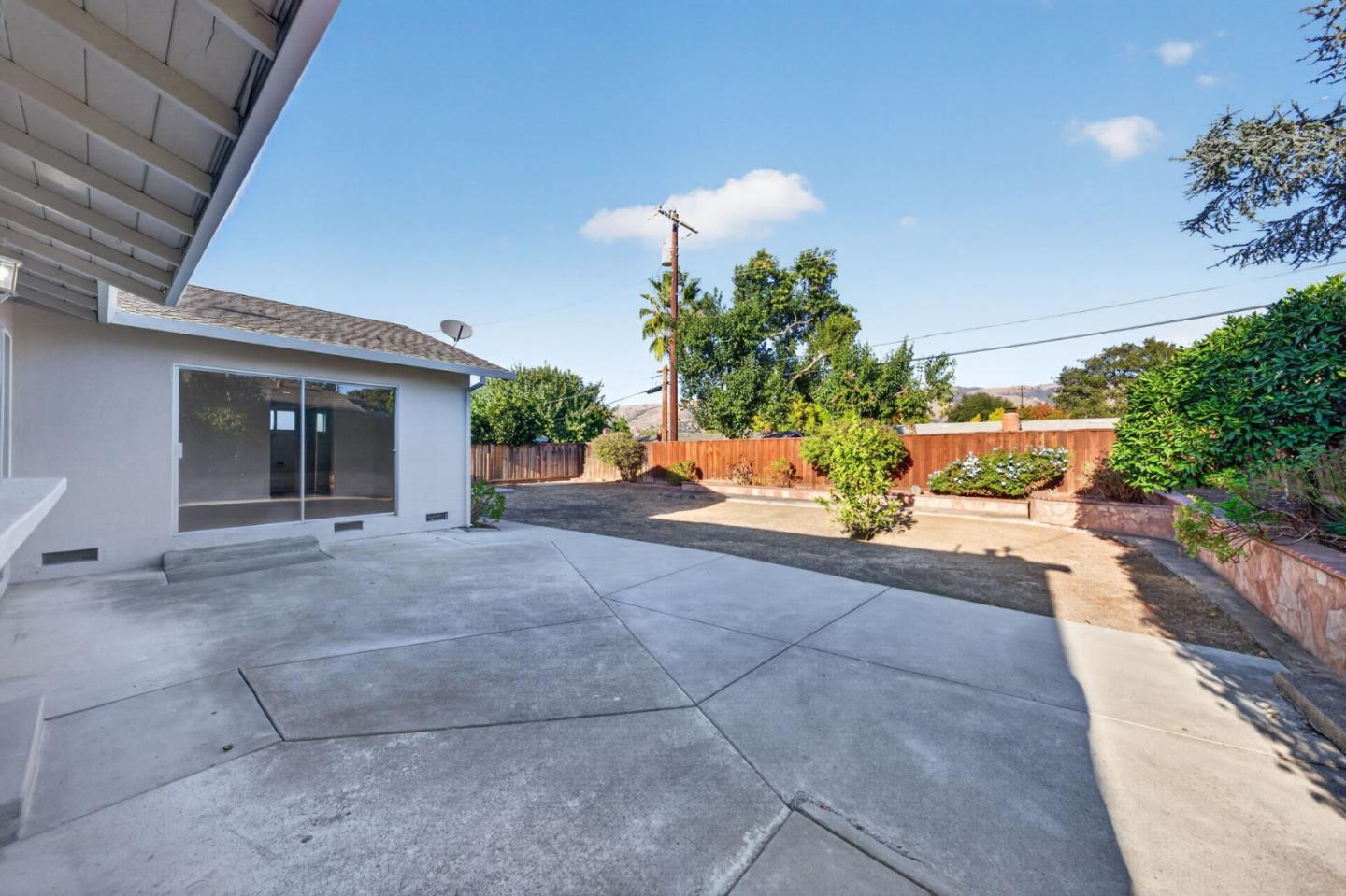 4194 Yerba Buena AVE