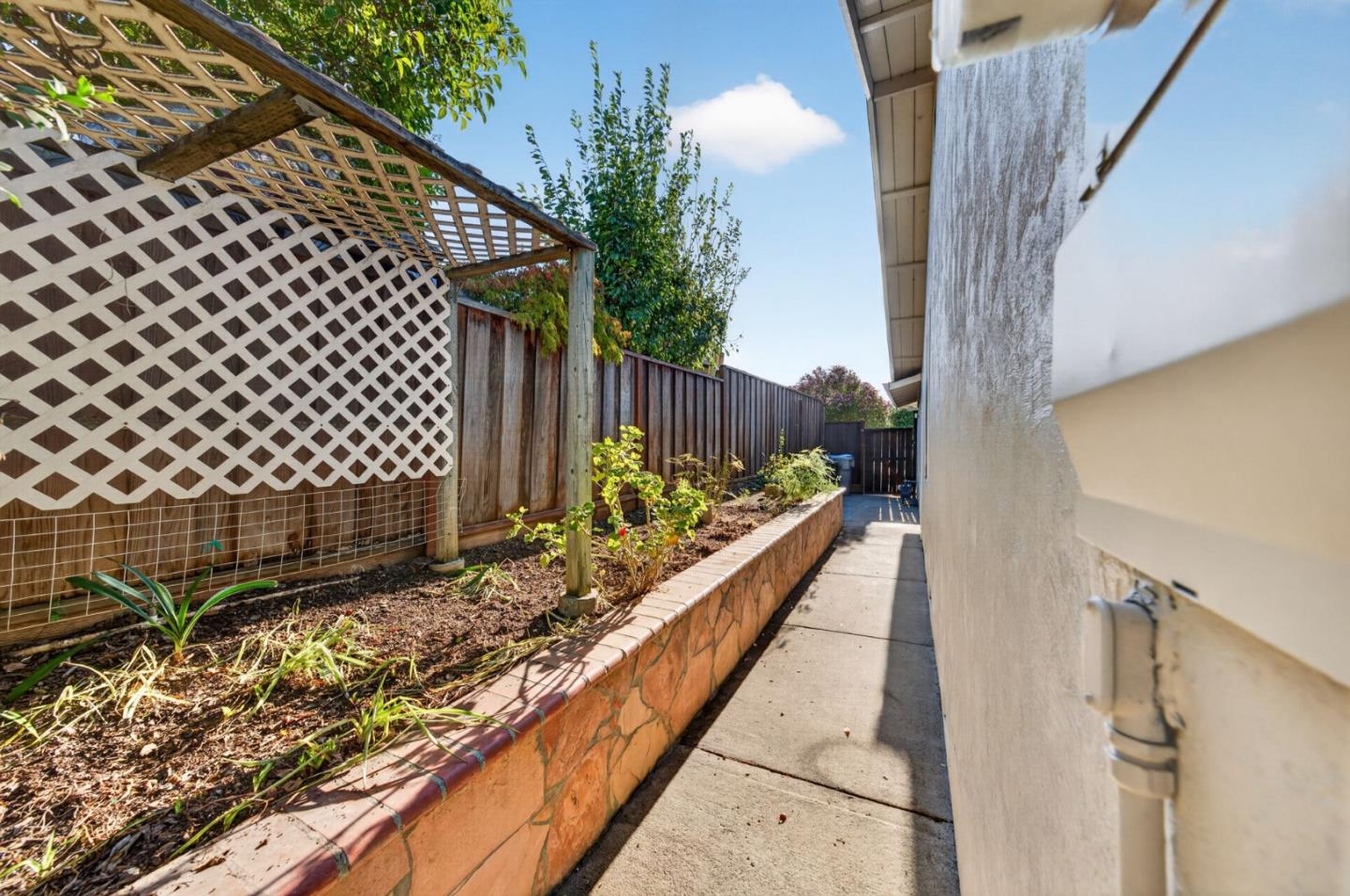 4194 Yerba Buena AVE