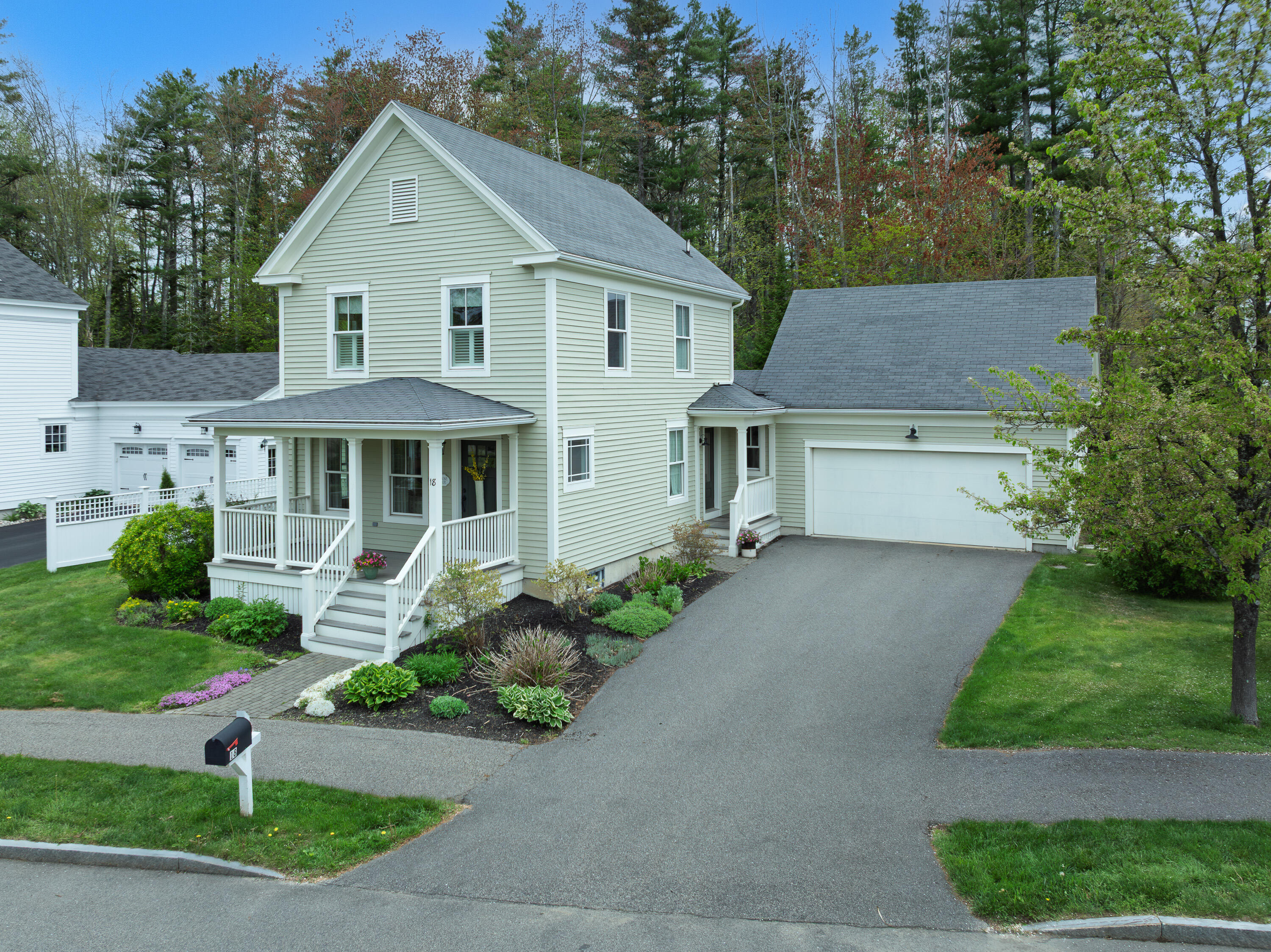 18 Ballantyne Drive