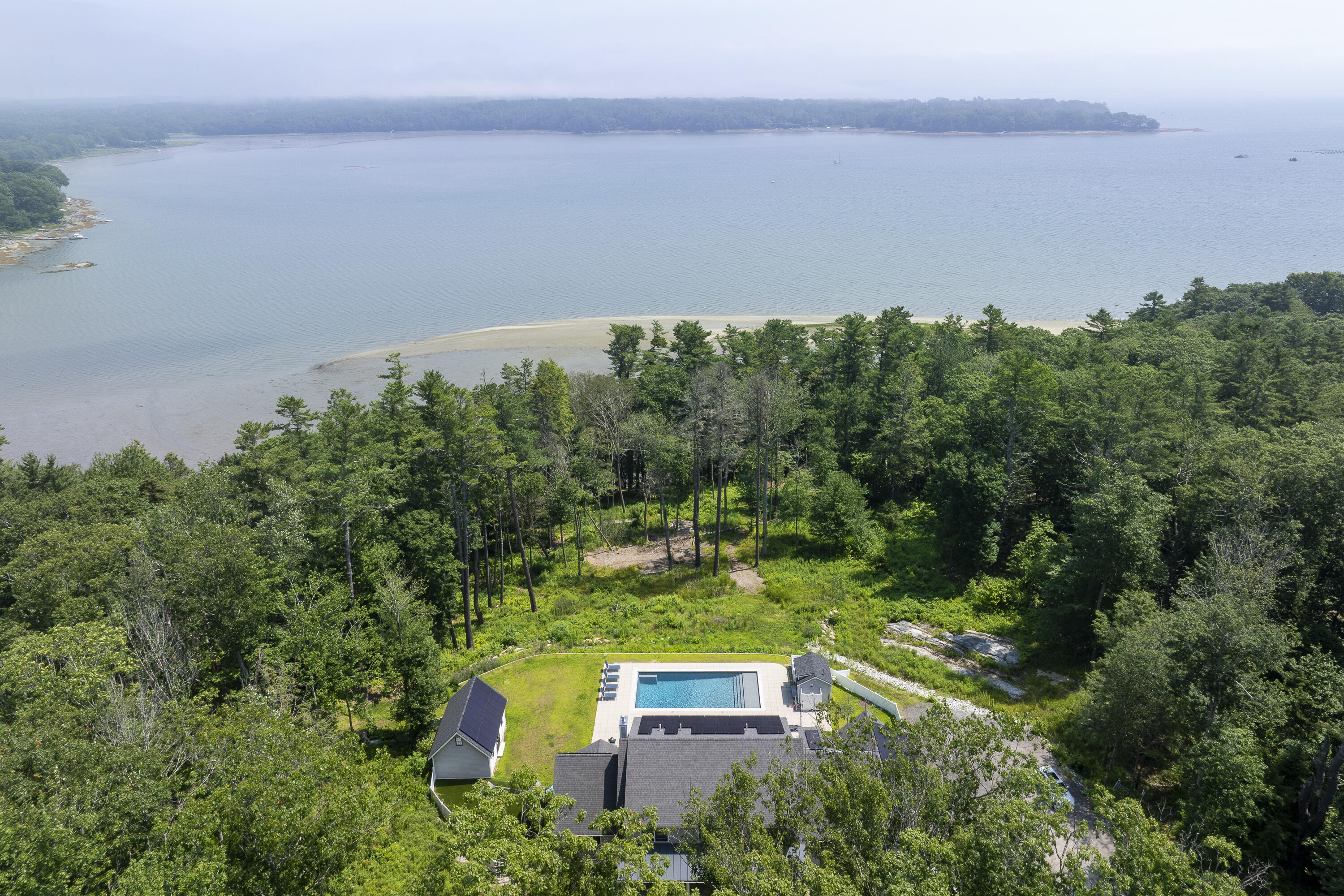 9 Bayview Drive