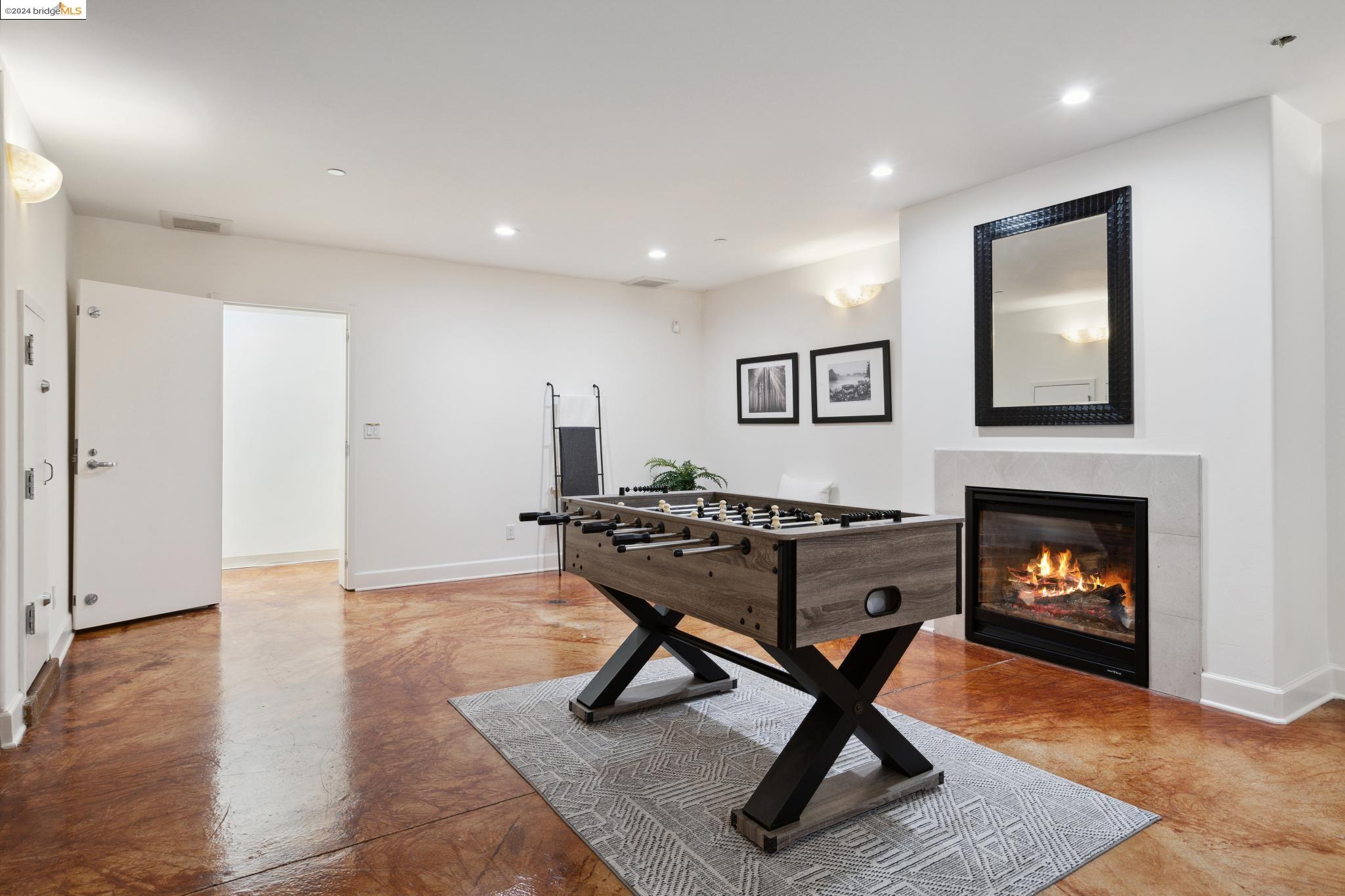 1 Ardilla Rd