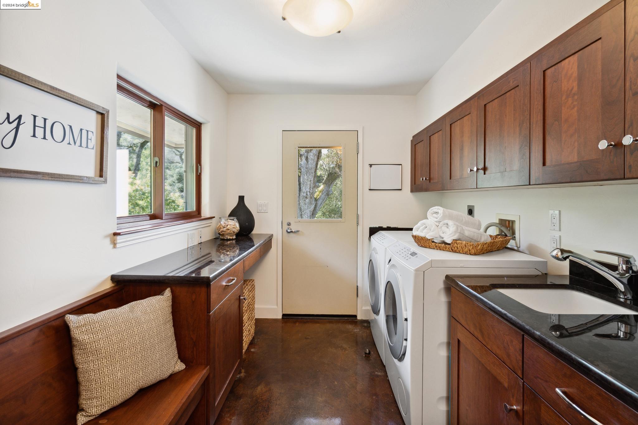 1 Ardilla Rd