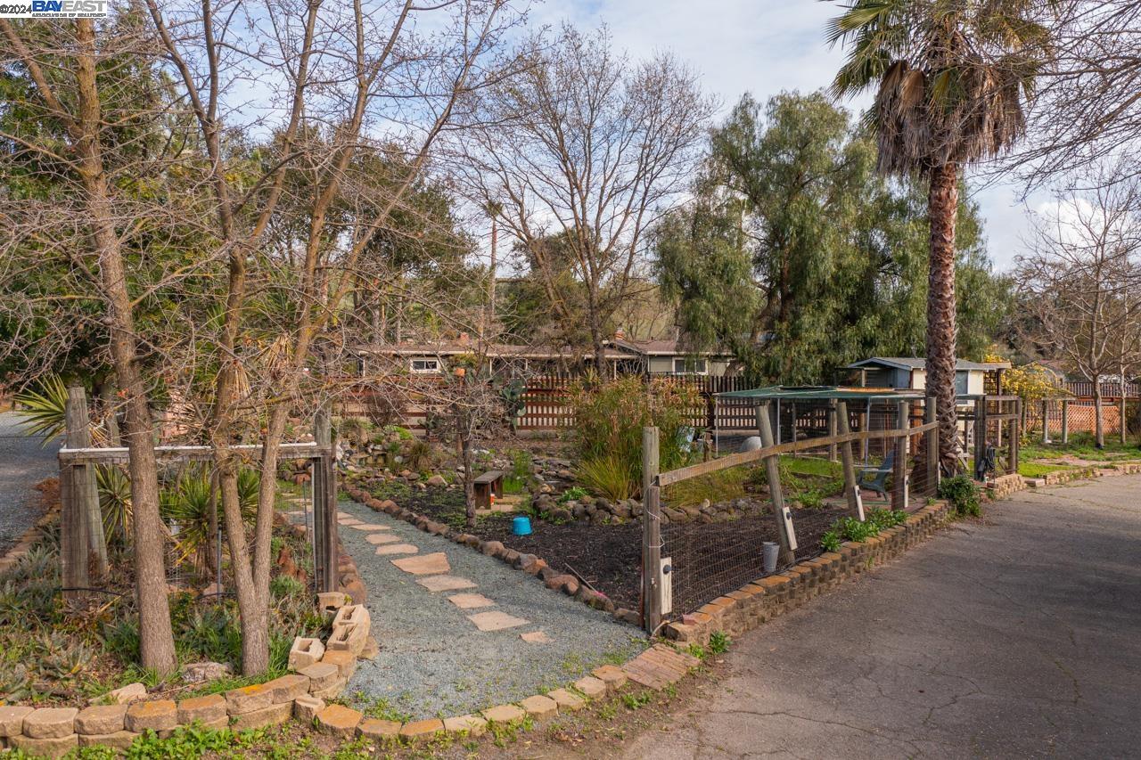 1015 Byrd Ln