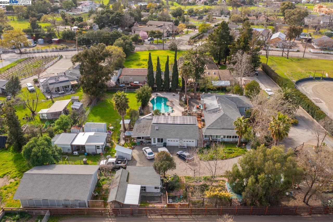 1015 Byrd Ln