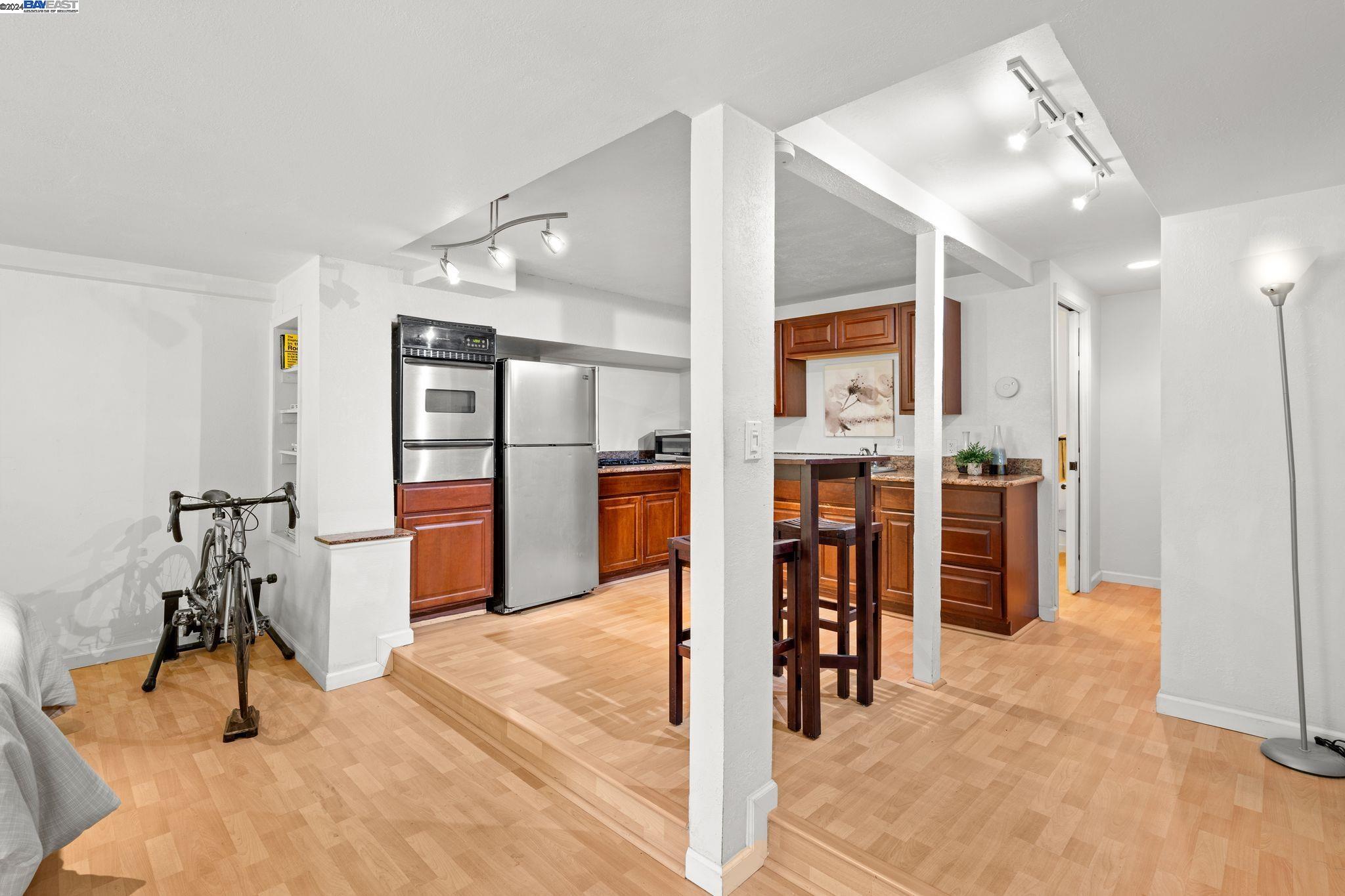 4448 Gem Ave