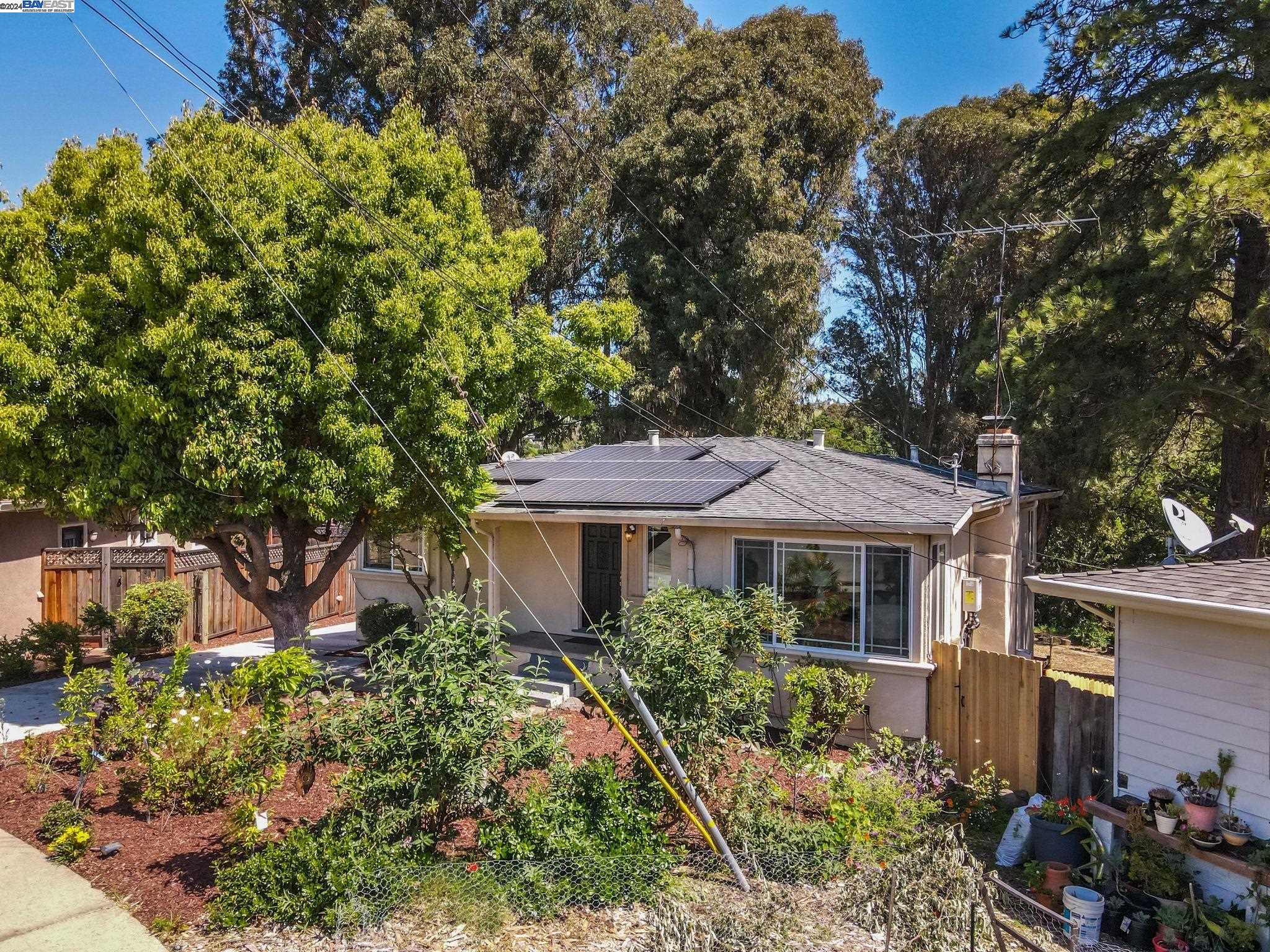 4448 Gem Ave