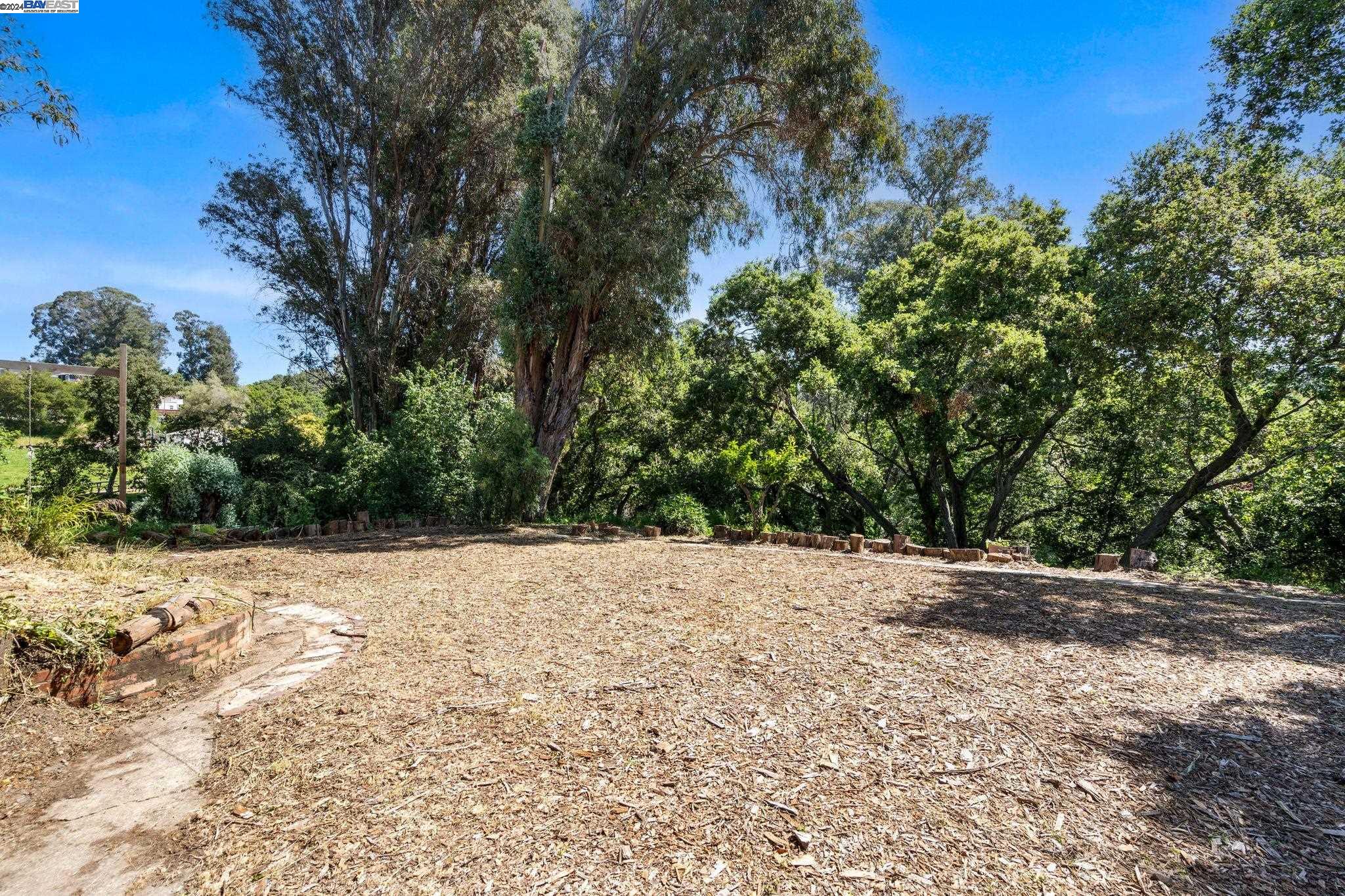 4448 Gem Ave